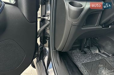 Грузовой фургон Iveco Daily 2017 в Львове