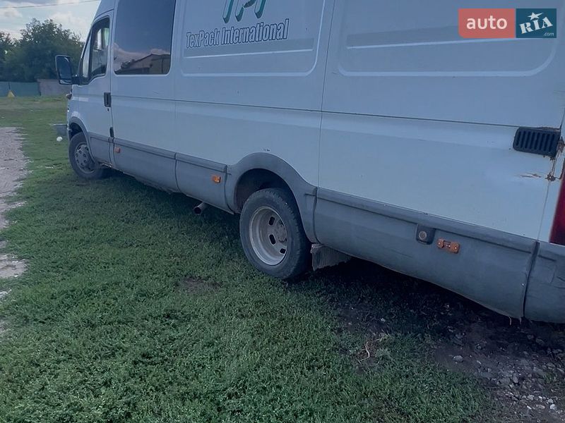 Мікроавтобус вантажний (до 3,5т) Iveco Daily 2002 в Чернівцях фото 6 Мікроавтобус вантажний (до 3,5т) Iveco Daily 2002 в Чернівцях