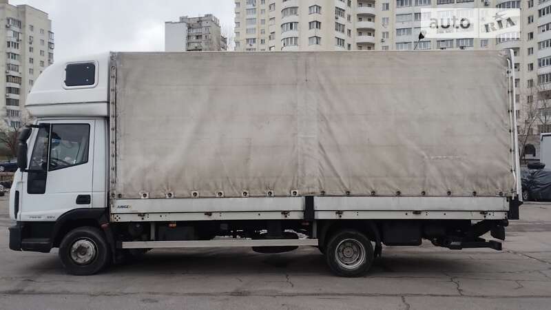 Вантажний фургон Iveco EuroCargo 2012 в Києві