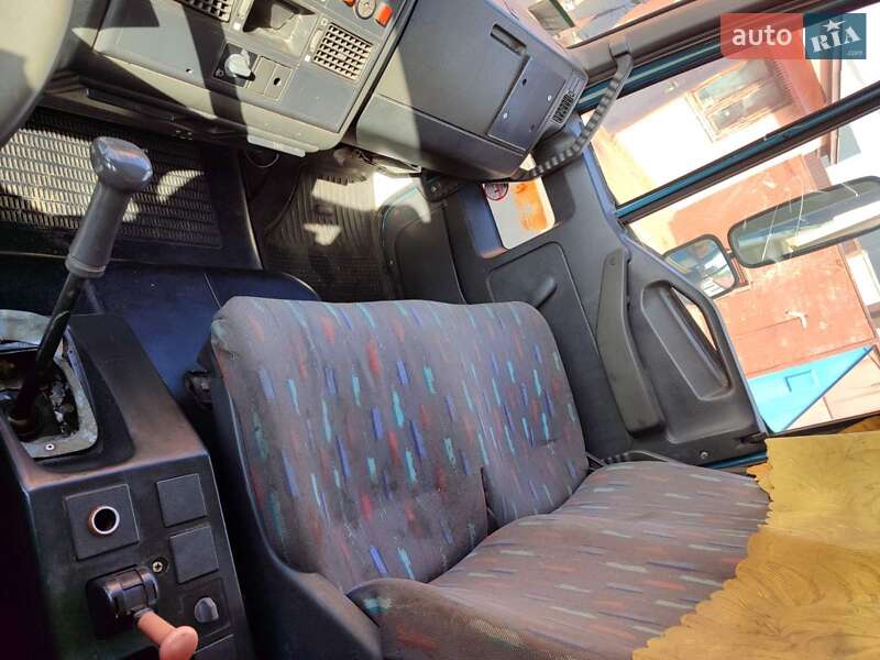 Кран-манипулятор Iveco EuroCargo 2002 в Киеве