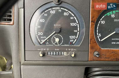 Тягач Iveco EuroStar 2002 в 