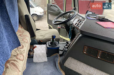 Тягач Iveco EuroStar 2002 в 
