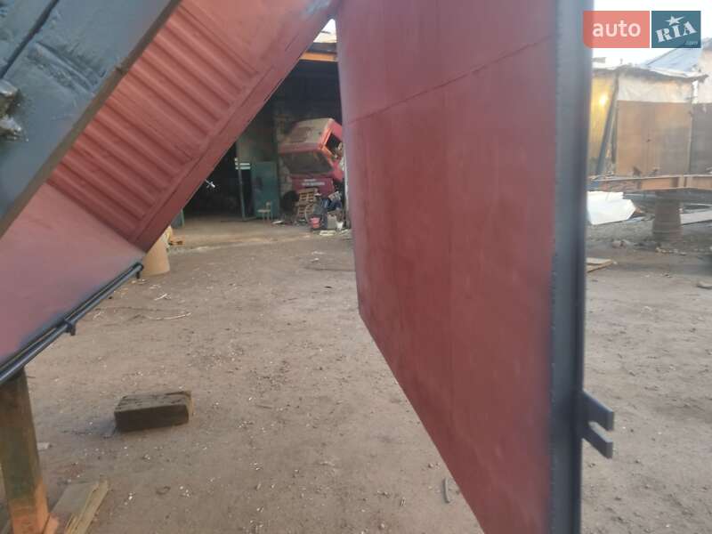 Самосвал Iveco EuroTech 2000 в Носовке