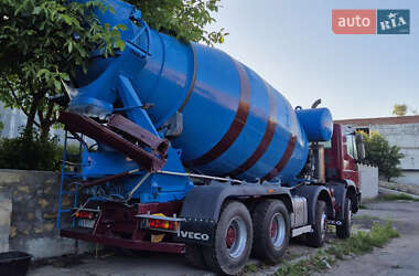 Бетономешалка (Миксер) Iveco EuroTrakker 2002 в 