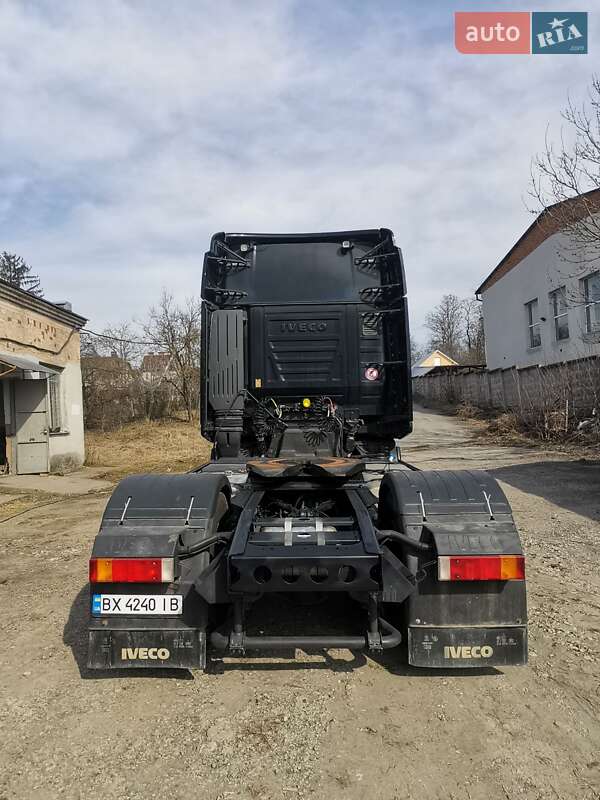 Тягач Iveco Magirus 2012 в Каменец-Подольском