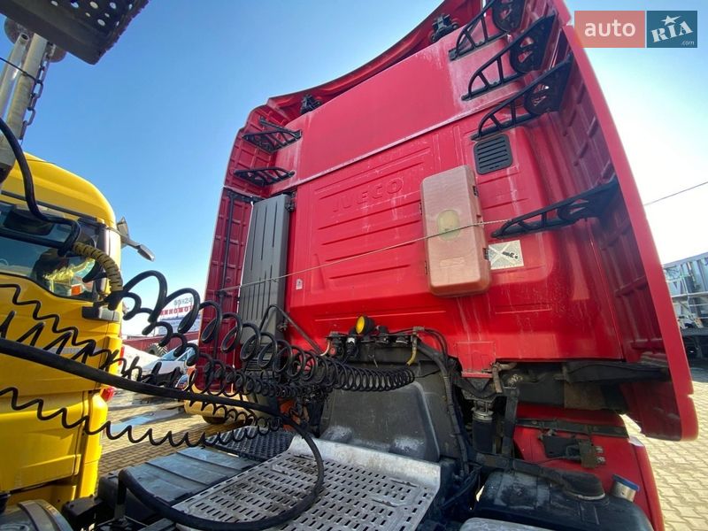 Тягач Iveco Magirus 2007 в Ровно