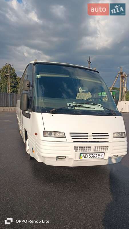 Туристичний / Міжміський автобус Iveco Mago 2000 в Вінниці