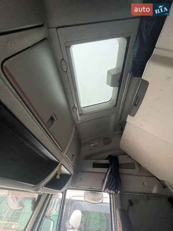 Контейнеровоз Iveco Stralis 2010 в Львові