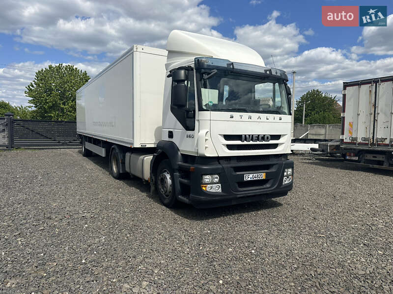 Тягач Iveco Stralis 2012 в 