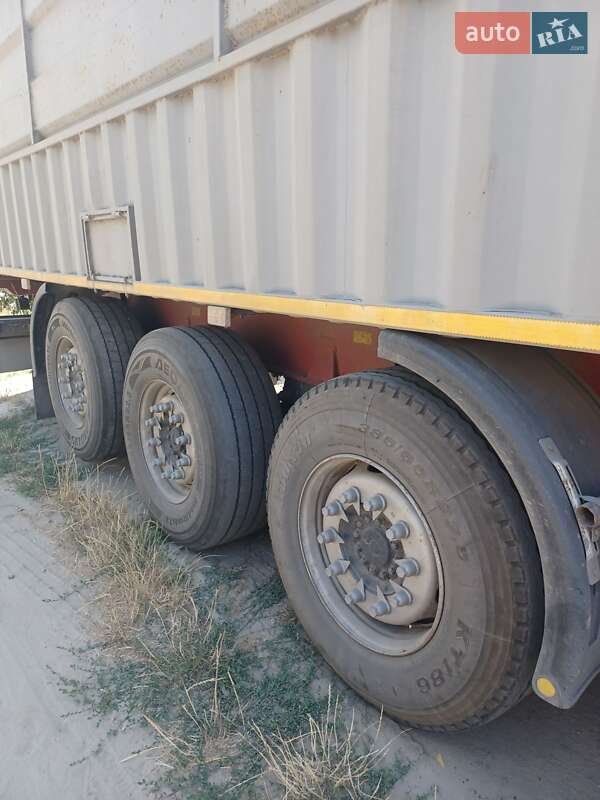 Зерновоз Iveco Stralis 2006 в Балте