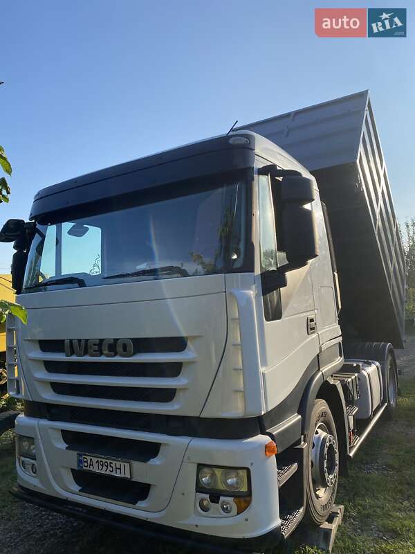 Самосвал Iveco Stralis 2009 в Новоархангельске