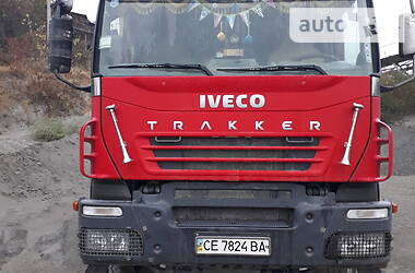 Самосвал Iveco Trakker 2007 в Кельменцах