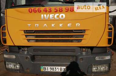 Кран-манипулятор Iveco Trakker 2005 в Гадяче