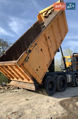 Самосвал Iveco Trakker 2007 в 