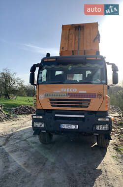 Самосвал Iveco Trakker 2007 в 