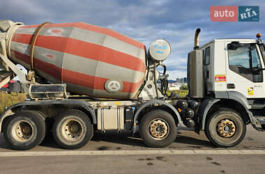 Бетономешалка (Миксер) Iveco Trakker 2011 в 