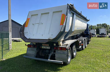 Самосвал Iveco Trakker 2007 в 