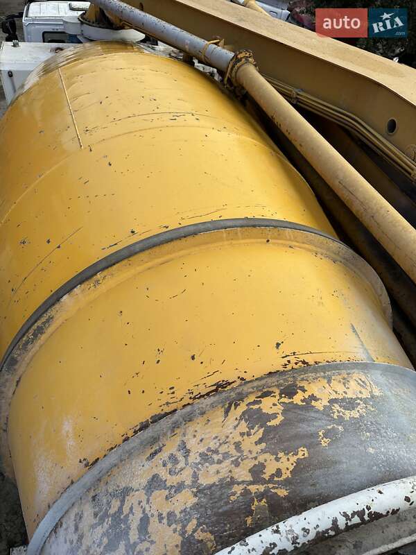 Бетонозмішувач (Міксер) Iveco Trakker 2007 в Чернівцях фото 16 Бетонозмішувач (Міксер) Iveco Trakker 2007 в Чернівцях