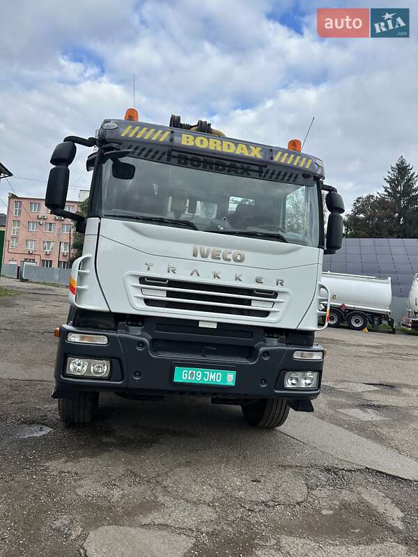 Бетономешалка (Миксер) Iveco Trakker 2007 в Черновцах фото 3 Бетономешалка (Миксер) Iveco Trakker 2007 в Черновцах