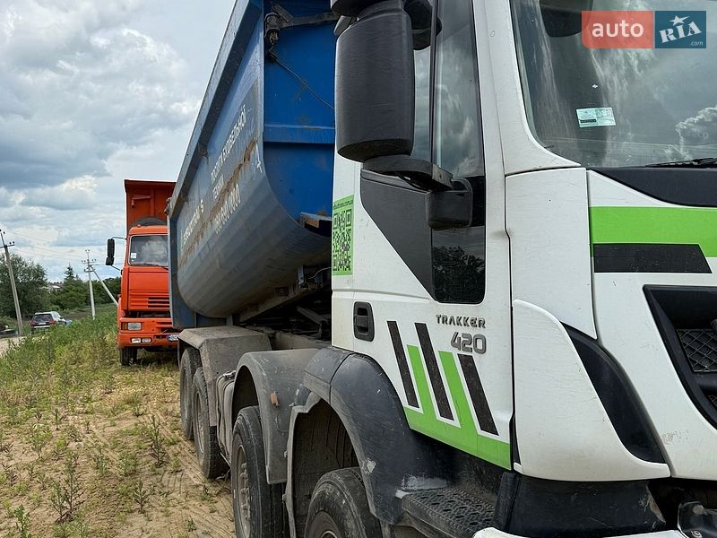 Самосвал Iveco Trakker 2013 в Львове фото 6 Самосвал Iveco Trakker 2013 в Львове