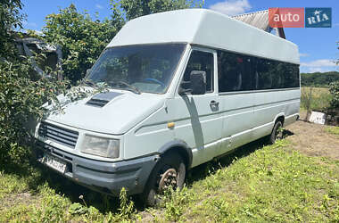 Пригородный автобус Iveco TurboDaily пасс. 1993 в Тетиеве