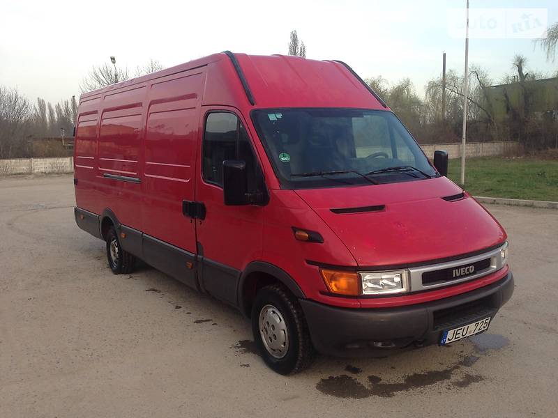 Грузовой фургон Iveco TurboDaily 2003 в 