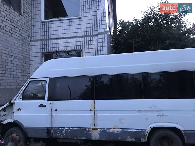 Мікроавтобус Iveco TurboDaily 1997 в Кривому Розі