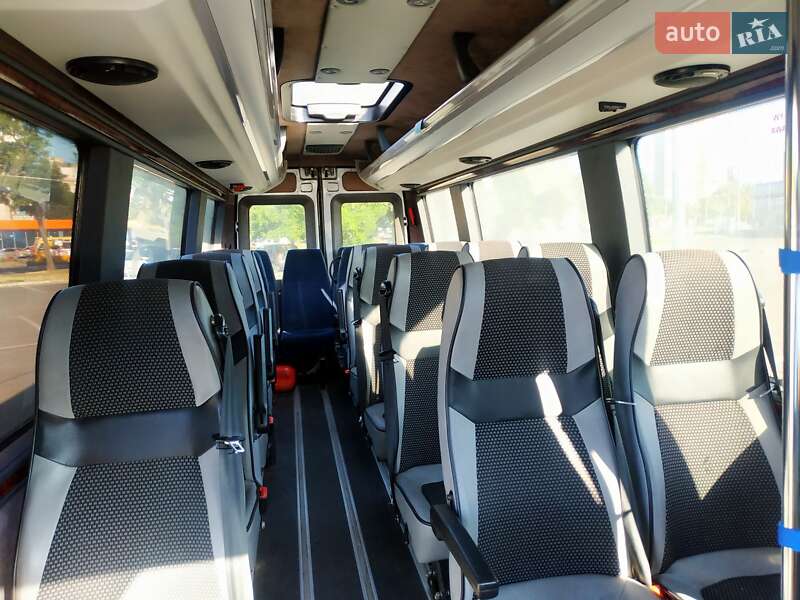 Туристичний / Міжміський автобус Iveco TurboDaily 2010 в Одесі