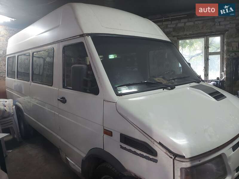 Микроавтобус Iveco TurboDaily 1998 в 