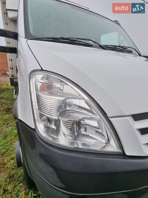 Вантажний фургон Iveco TurboDaily 2008 в Лубнах