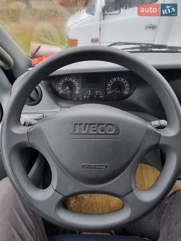 Вантажний фургон Iveco TurboDaily 2008 в Лубнах