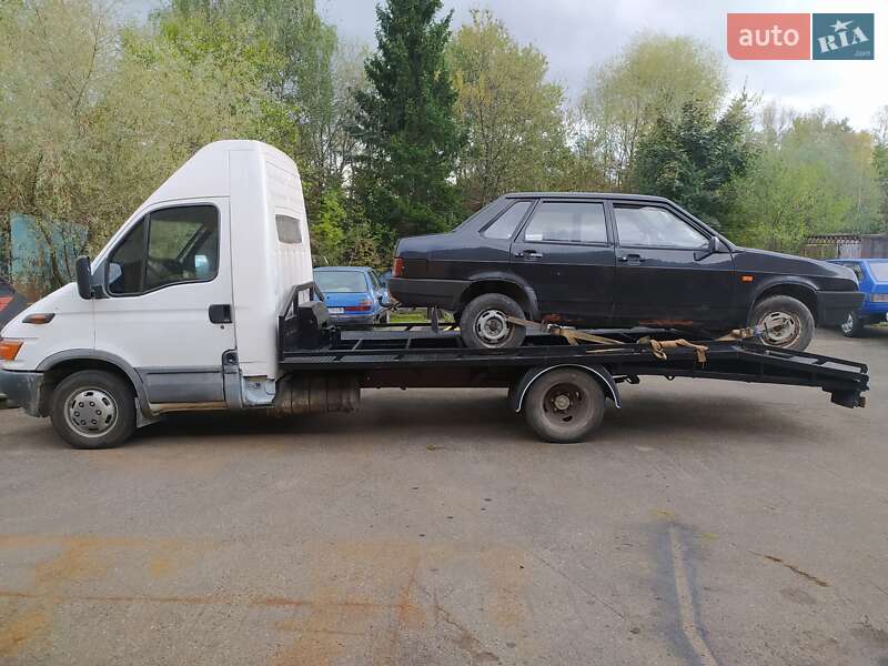 Автовоз Iveco TurboDaily 2001 в Калуші