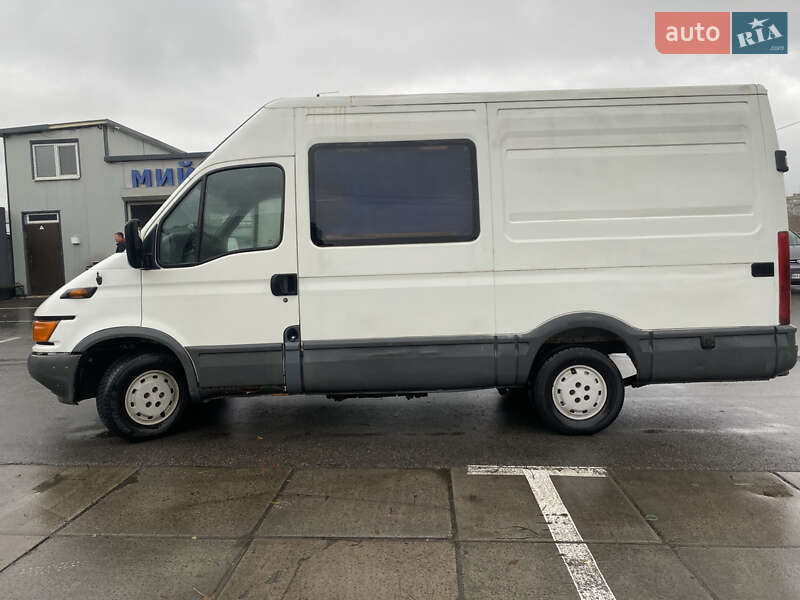Вантажний фургон Iveco TurboDaily 1999 в Києві
