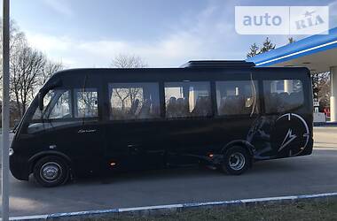 Туристичний / Міжміський автобус Iveco Wing 2009 в 