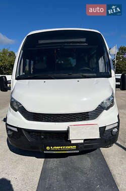Туристичний / Міжміський автобус Iveco Wing 2015 в 