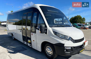 Туристичний / Міжміський автобус Iveco Wing 2015 в 