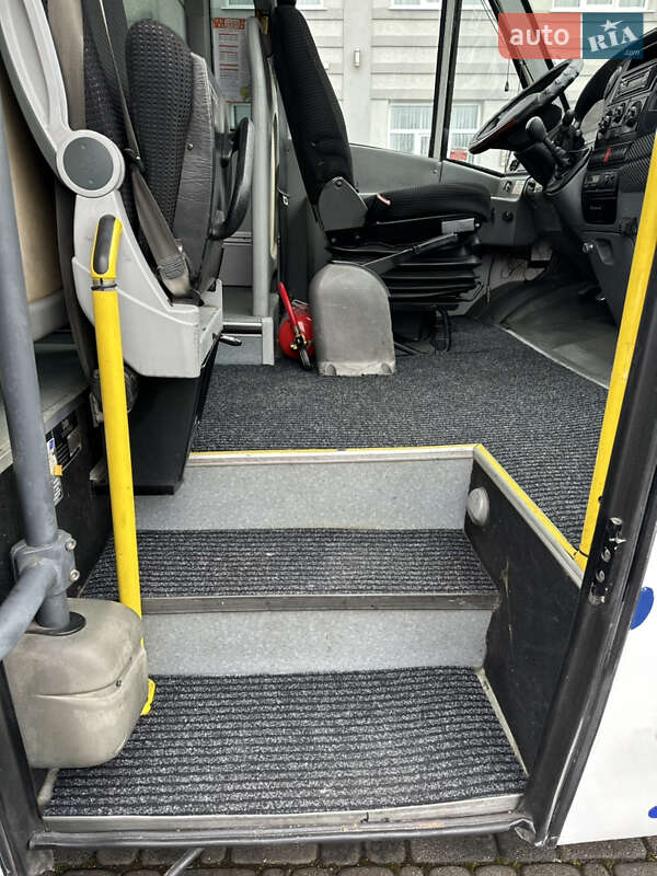Мікроавтобус Iveco Wing 2008 в Чернівцях