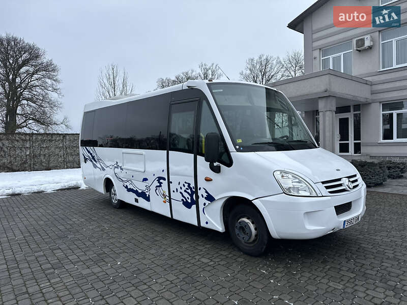 Мікроавтобус Iveco Wing 2008 в Чернівцях