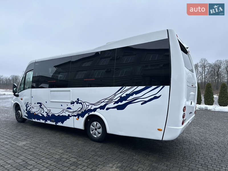 Мікроавтобус Iveco Wing 2008 в Чернівцях