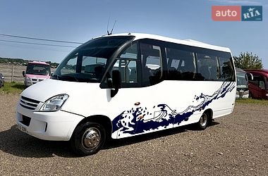 Мікроавтобус Iveco Wing 2009 в Чернівцях Мікроавтобус Iveco Wing 2009 в Чернівцях