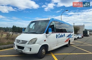Микроавтобус Iveco Wing 2010 в Черновцах