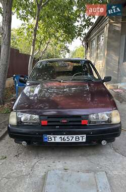 Хетчбек ИЖ 2126 Ода 2002 в Миколаєві