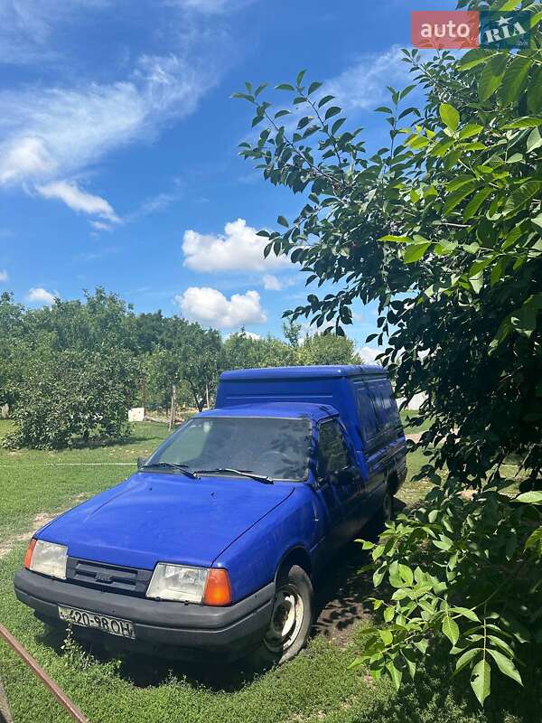 Седан ИЖ 2717 Ода 2001 в Кропивницькому