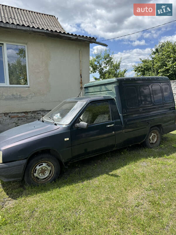 Фастбек ИЖ 2717 Ода 2003 в 