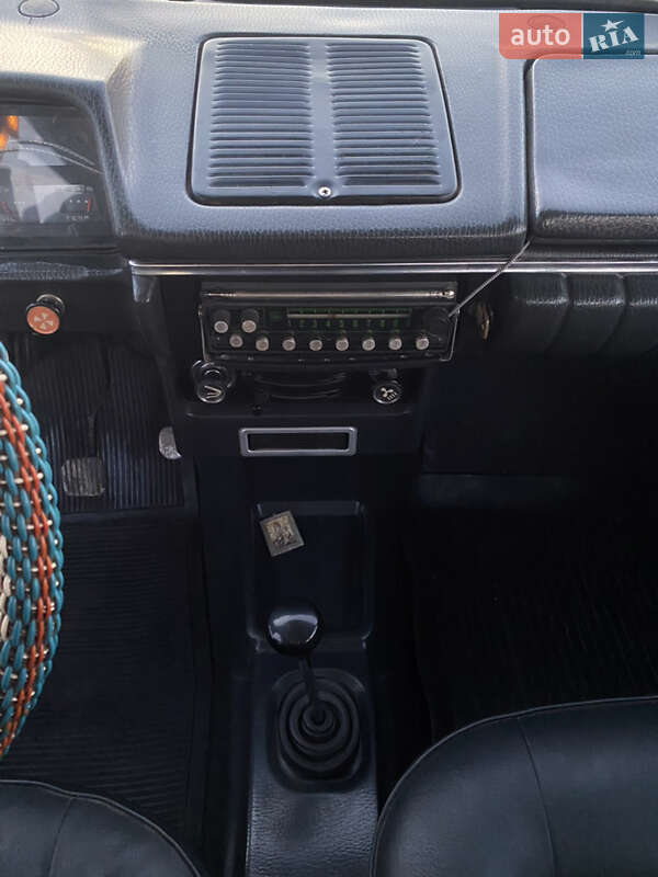 Седан ИЖ 412 ИЭ 1981 в Золочеві