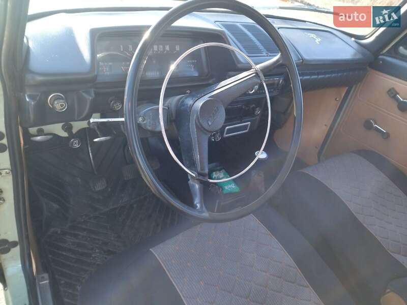 Седан ИЖ 412 ИЭ 1975 в Рівному