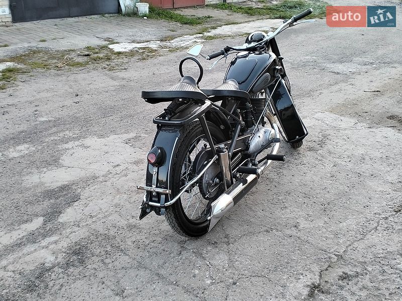 Мотоцикл Классик ИЖ 49 1951 в Луцке