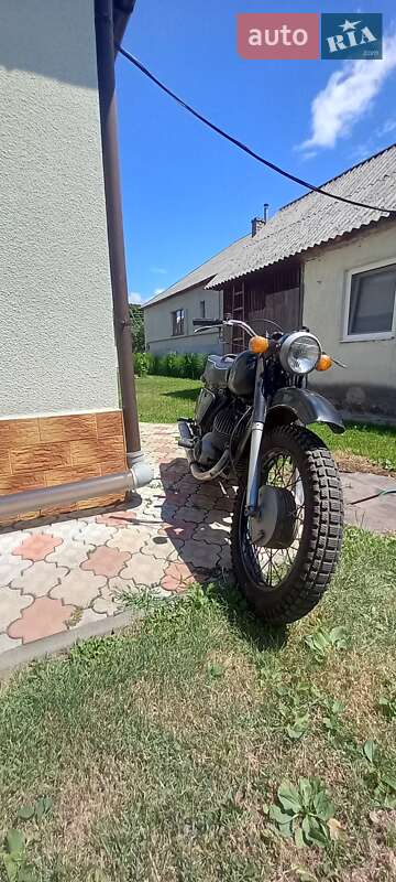 Мотоцикл Классік ІЖ Юпітер 3 2003 в Сваляві