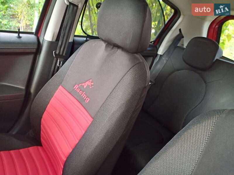 Хетчбек JAC J2 2014 в Києві