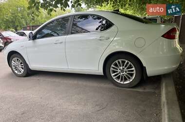 Седан JAC J5 2014 в 